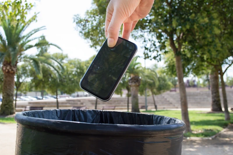 Ecowave's Mobile Phone Recycling Program